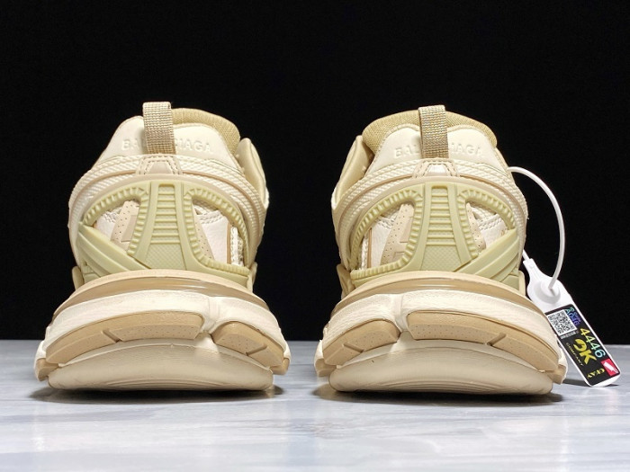 Balen Runner Sneakers Gold White 570391 W2GN7 2008
