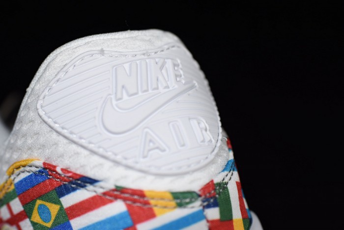 NIKE AIR MAX 90 NIC QS "INTERNATIONAL FLAG PACK"  A05119-100