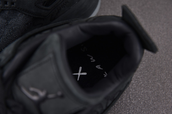 Air Jordan 4 Retro Kaws Black 930155-001