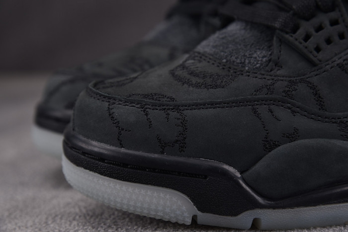 Air Jordan 4 Retro Kaws Black 930155-001