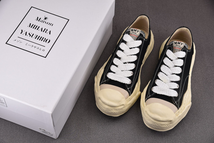 Ma*s*n mihara yasuhiro blakey sneakers