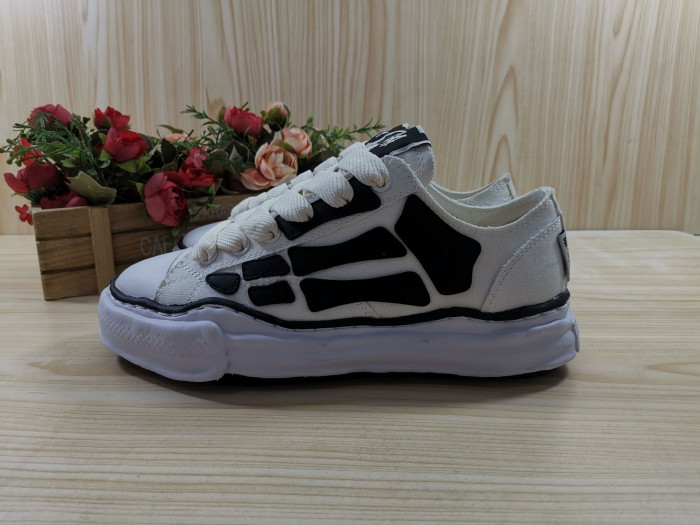 amiri x Ma*s*n mihara yasuhiro bone sneakers