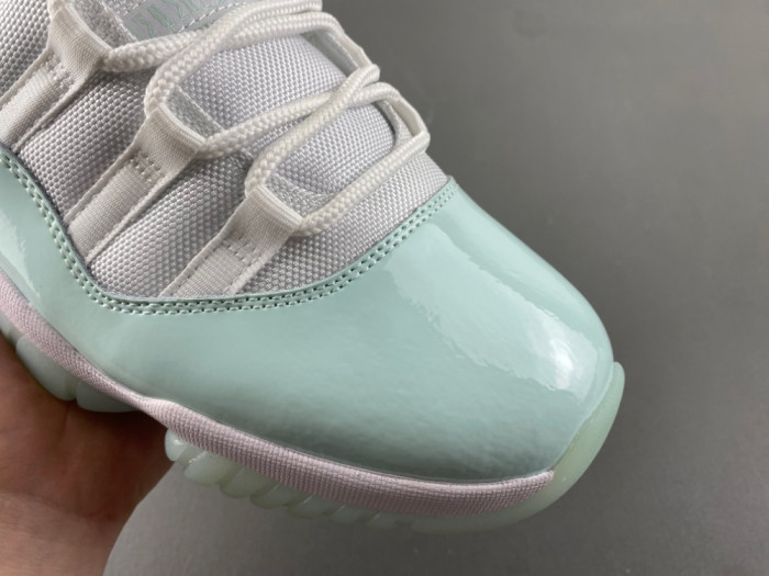 Air Jordan 11 Low “Igloo” (W) AH7860-103