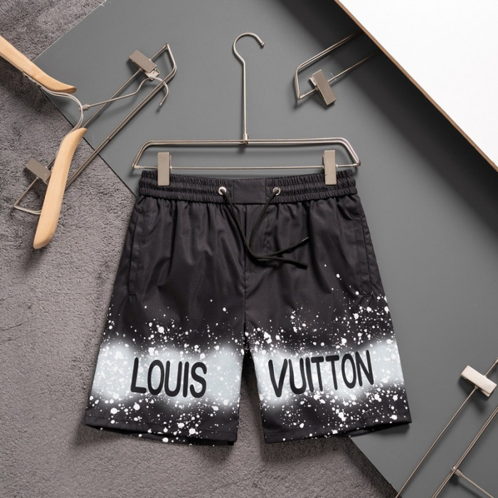 L1vv Short