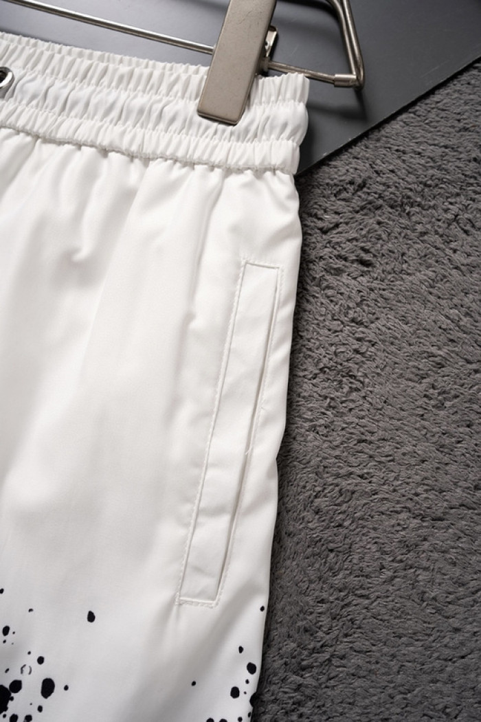 L1vv Short