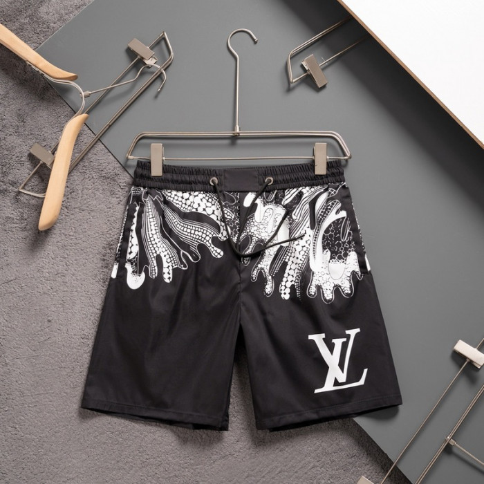 L1vv Short