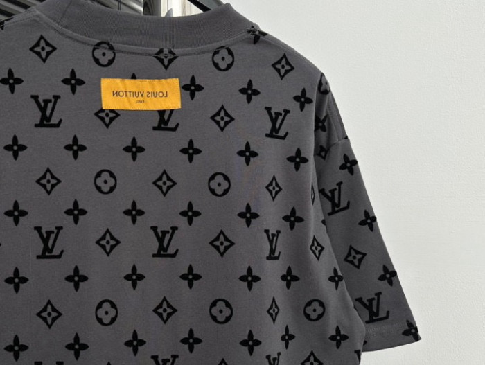L1vv T-Shirt