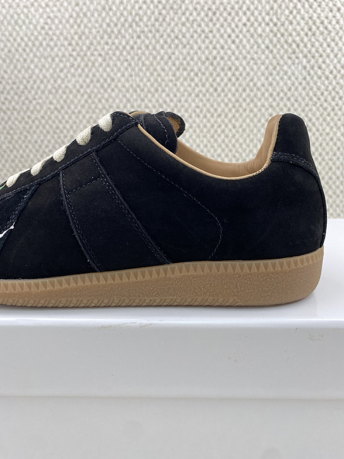ma*s*n Ma*i*la shoes