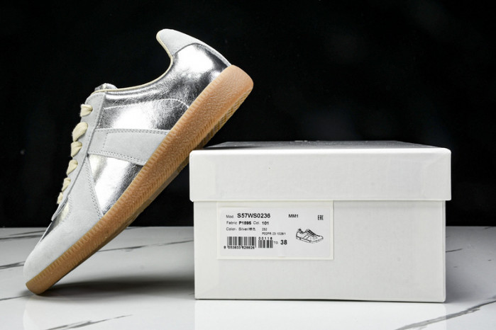 ma*s*n Ma*i*la shoes