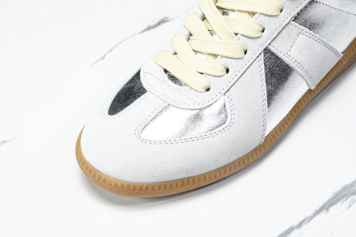 ma*s*n Ma*i*la shoes