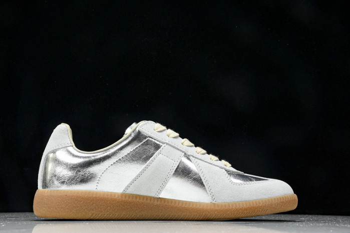 ma*s*n Ma*i*la shoes
