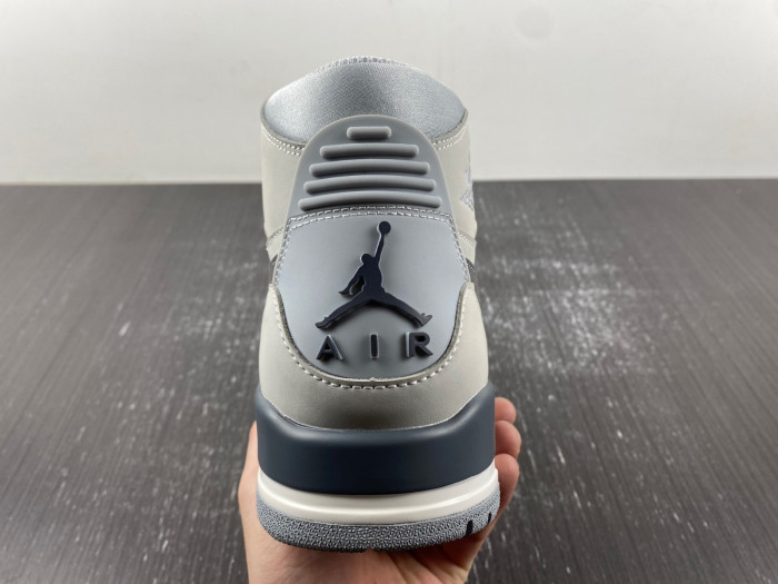 Air Jordan Legacy 312 Wolf Grey AV3922-002