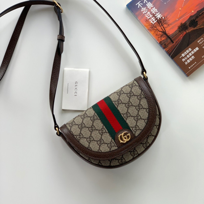 G*u*i1 bag-20*13.5*4cm