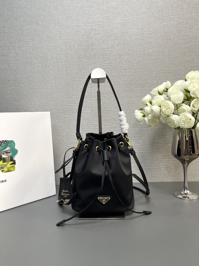 Prad* Bag-15.5*19.5*10cm