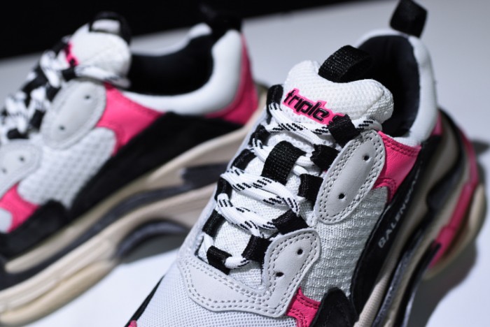 Balen 17Fw Triple S Black Pink Women Sneaker 483523 W06E3 8080