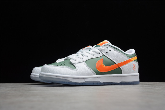 Nike Dunk Low NY vs. NY DN2489-300
