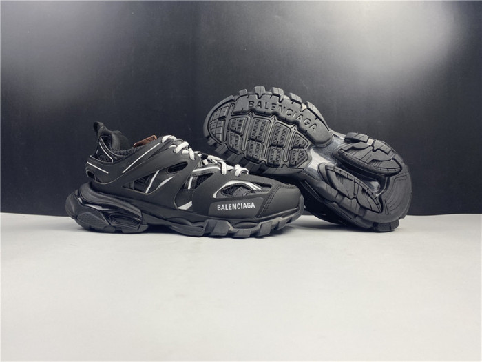 Balen TRIPLE TRAINER 542436 W1GB1 2045