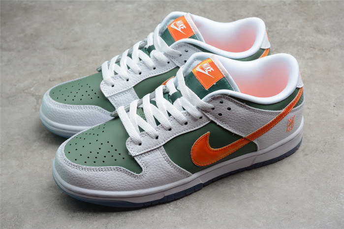 Nike Dunk Low NY vs. NY DN2489-300
