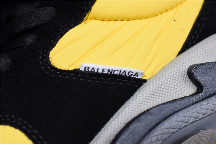 Balen Triple-S Sneaker 2.0 52403 W09T 212