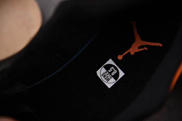 Air Jordan 1 Low Shattered Backboard 553558-128