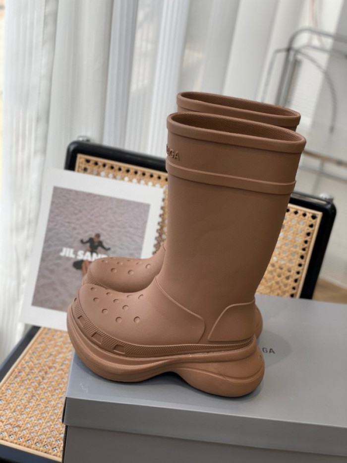 balen x Cr*0*s rubber rain boots-brown