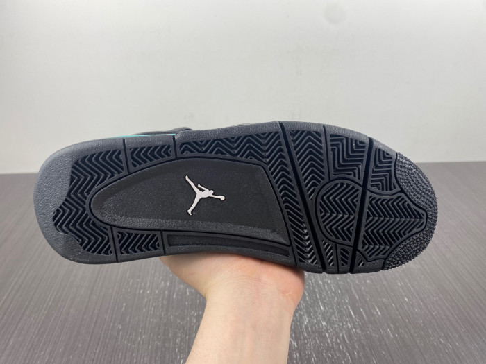 AIR Jordan 4 Retro BQ7669-132