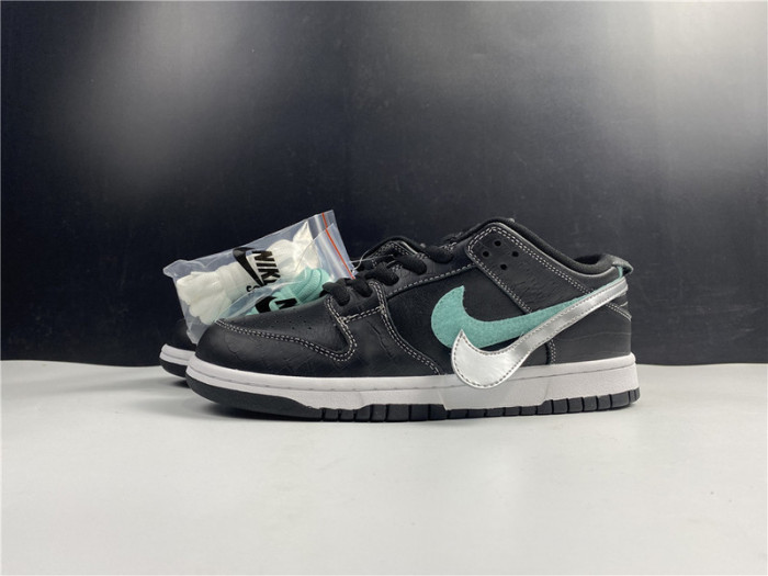 nike sb dunk low Di*m*nd supply co black Di*m*nd bv1310-001