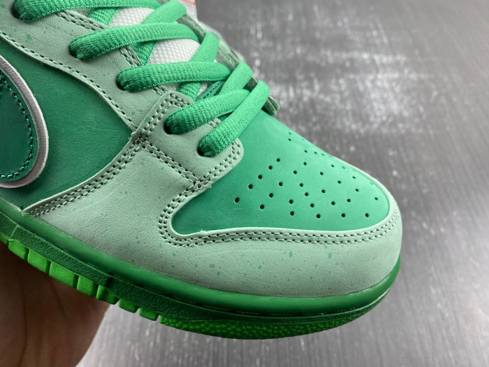 Nike SB Dunk Low lobster BV1310-303