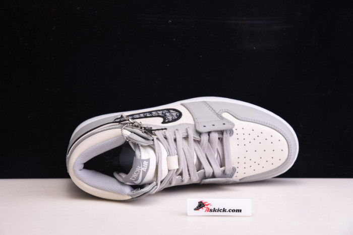 Air Jordan 1 Retro High Dior CN8607-002