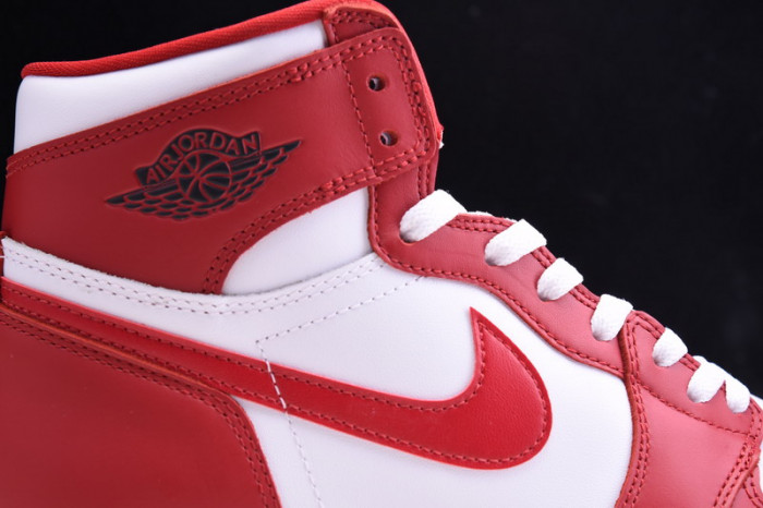 Air Jordan 1 Retro High 