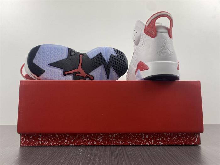 Air Jordan 6 “Red Oreo” CT8529-162