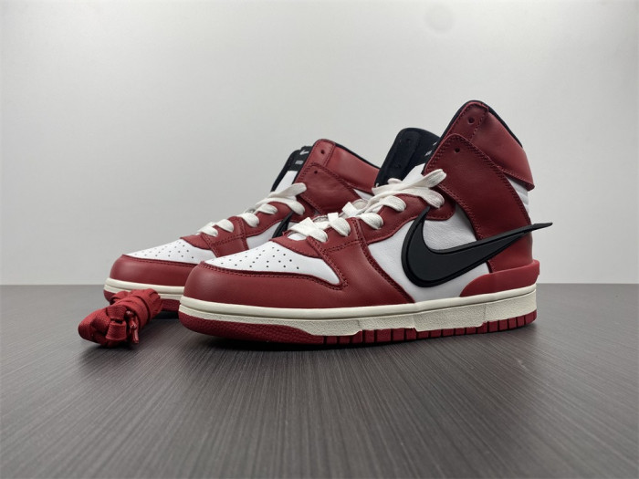 AMBUSH x NK SB Dunk High Chicago CU7544-102