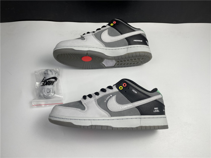 Nike SB Dunk Low VX1000 CV1659 001