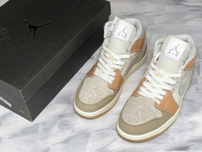 Air Jordan 1 Mid Milan CV3044-100