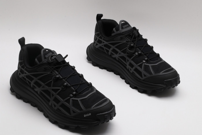B31 RUNNER SNEAKER
