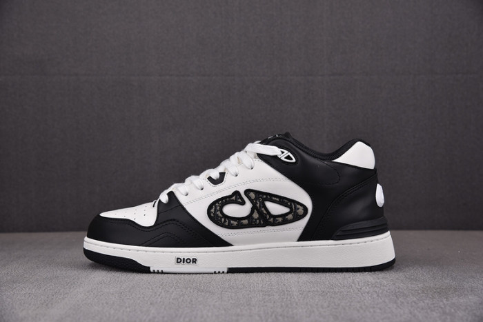 D1OR B57 Shoes