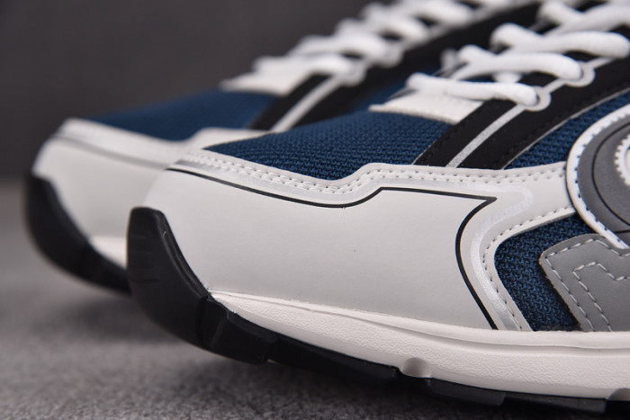 D1OR B30 Sneakers