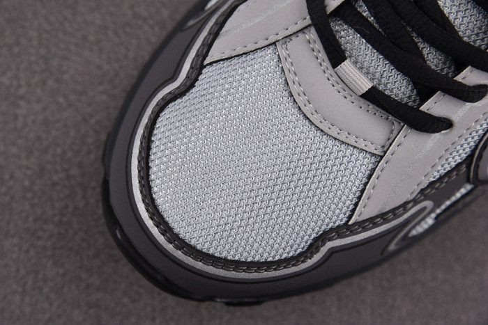 D1OR B30 Sneakers