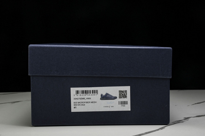 D1OR B30 Sneakers