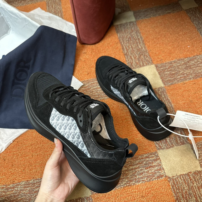 D1OR B25 Sneakers