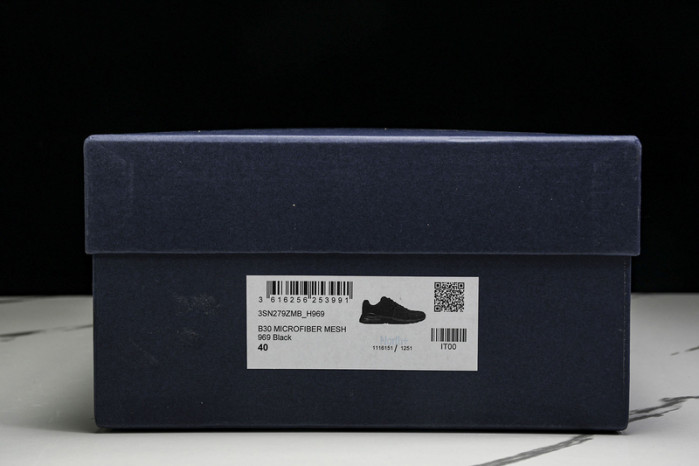 D1OR B30 Sneakers