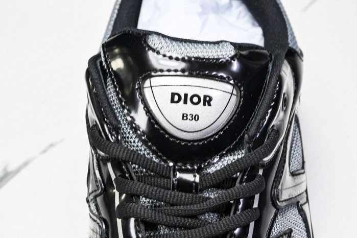 D1OR B30 Sneakers