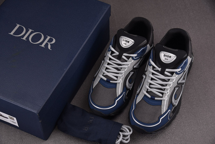 D1or B30 Sneakers