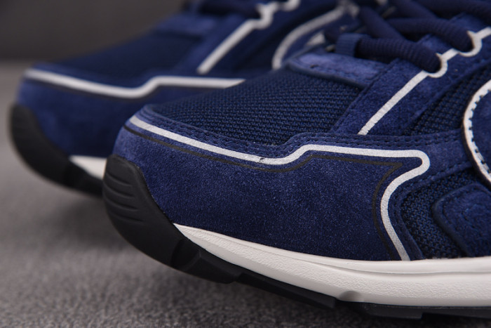 D1or B30 Sneakers