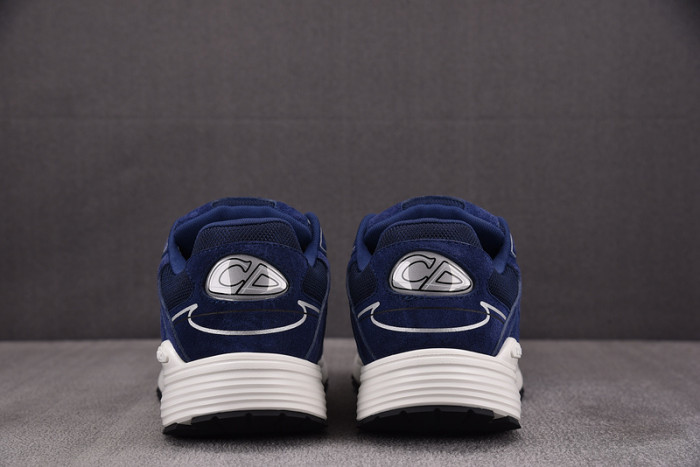 D1or B30 Sneakers