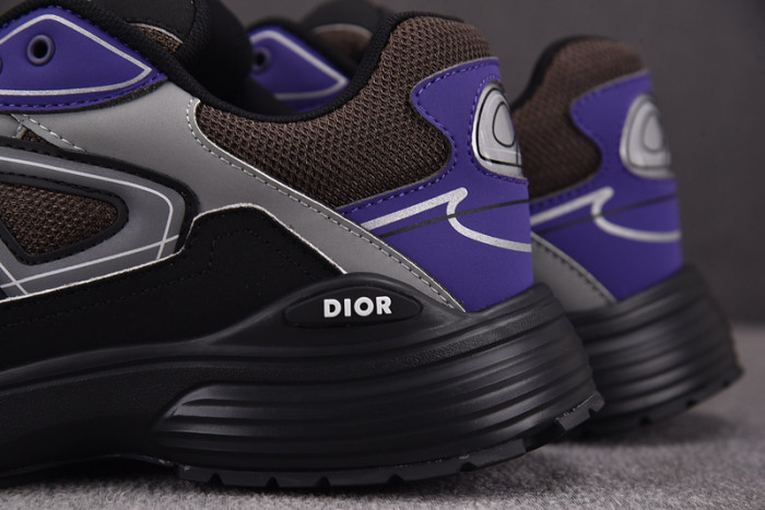 D1or B30 Sneakers