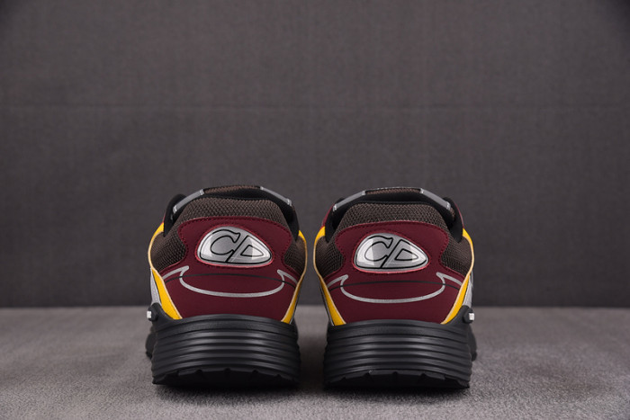 D1or B30 Sneakers