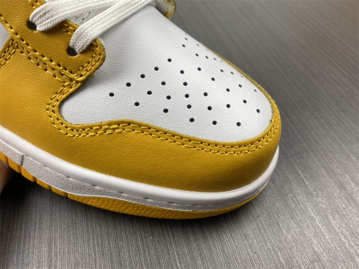 Nike Dunk High Dark Sulfur (W) DD1869-106