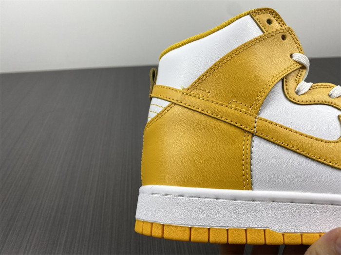 Nike Dunk High Dark Sulfur (W) DD1869-106