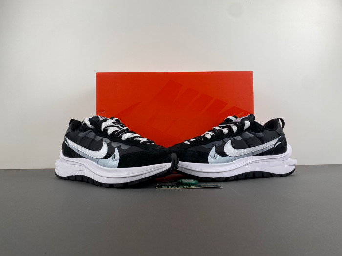 Nike Sacai x VaporWaffle “Tour Yellow ” DD1875-003